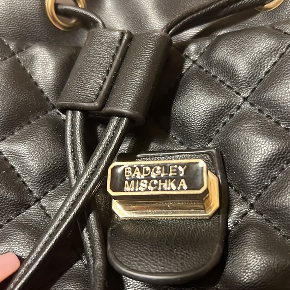 Black and Gold backpack - Picture 7 of 7